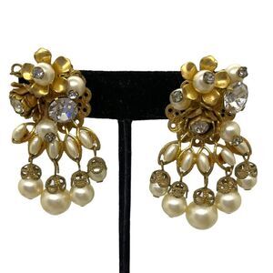 Vintage 1940s Pearl Rhinestone Gold Clip Earrings Miriam Haskell Design